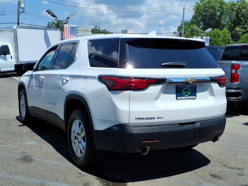 Certified 2023 Chevrolet Traverse LS w/ LPO, Floor Liner Package AWD/4WD image 4