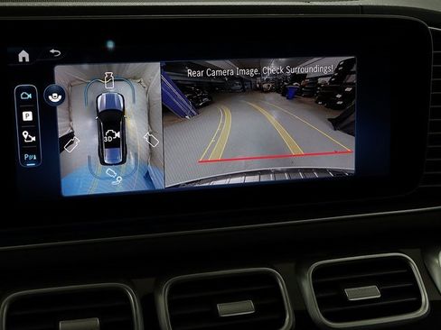 New 2026 Mercedes-Benz GLS 580 4MATIC image 23