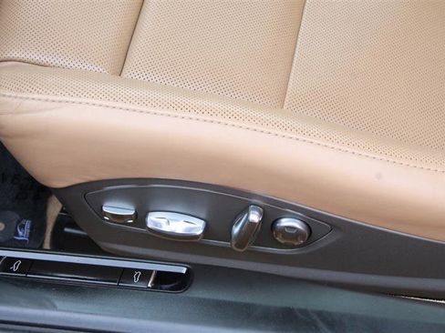 Used 2013 Porsche 911 Carrera 4S image 45