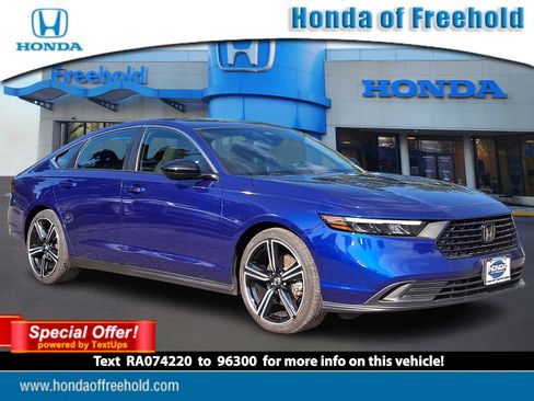 Used 2024 Honda Accord Sport image 1