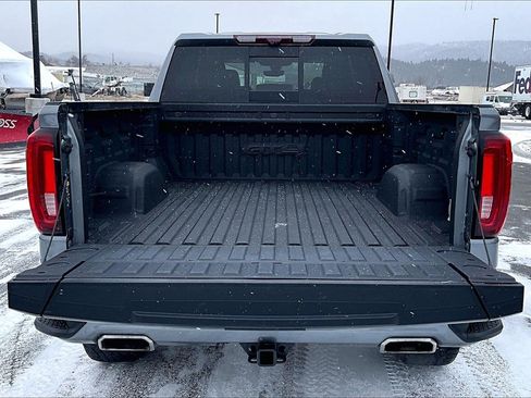 Used 2022 GMC Sierra 1500 AT4 w/ AT4 Premium Package image 18