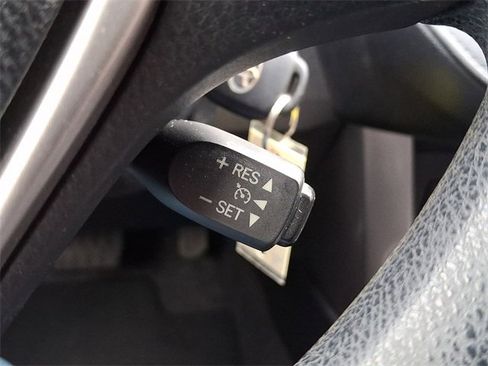 Used 2016 Toyota RAV4 LE image 24