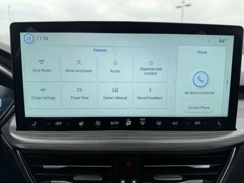 Used 2025 Ford Escape SE w/ PHEV Premium Package FWD image 28