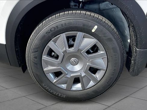 New 2026 Nissan Kicks S image 9