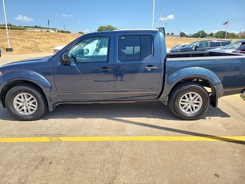Used 2017 Nissan Frontier SV RWD image 1