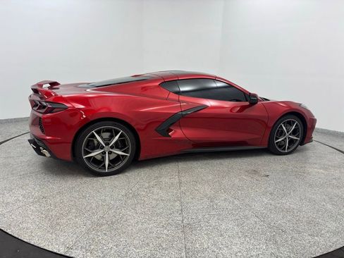 Used 2021 Chevrolet Corvette Stingray w/ Z51 Performance Package image 16