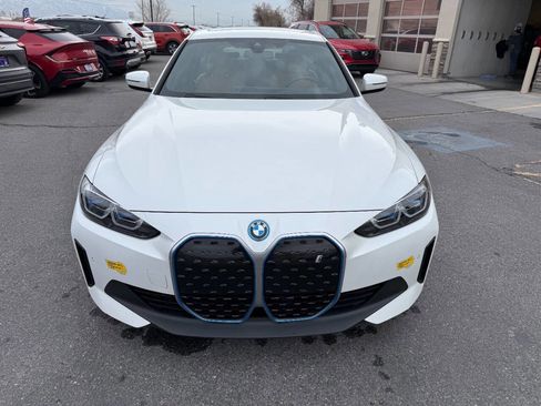 Used 2023 BMW i4 eDrive40 w/ Premium Package image 7