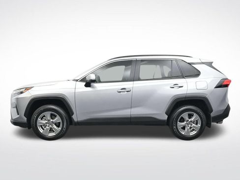 Used 2025 Toyota RAV4 XLE w/ Convenience Package FWD image 4