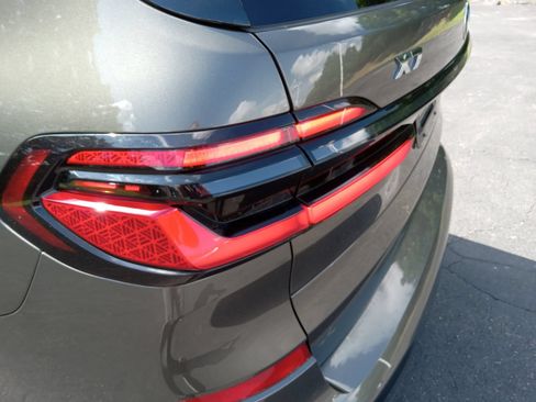 Used 2024 BMW X7 M60i w/ Climate Comfort Package AWD/4WD image 8