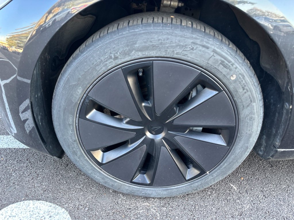 Used 2024 Tesla Model 3 Standard Range RWD image 18