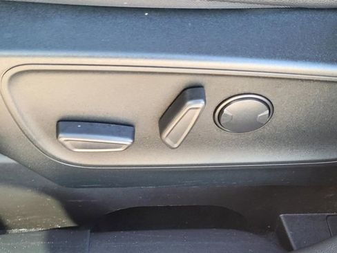 Used 2022 Ford Escape SEL w/ Technology Package image 17