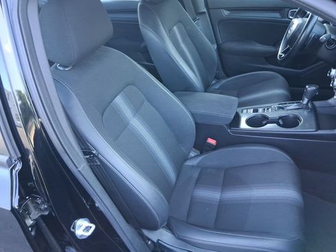 Used 2023 Honda Civic Sport image 23