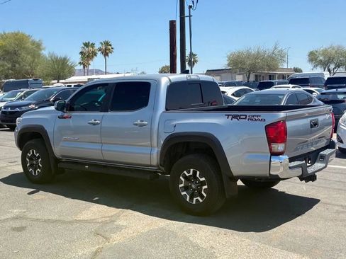 Used 2017 Toyota Tacoma TRD Off-Road w/ Tow Package RWD image 4