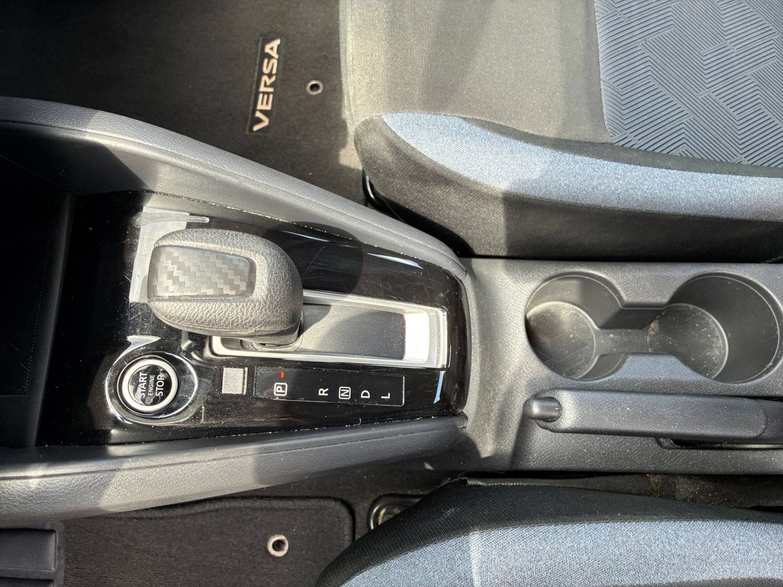 Used 2025 Nissan Versa SV FWD image 38
