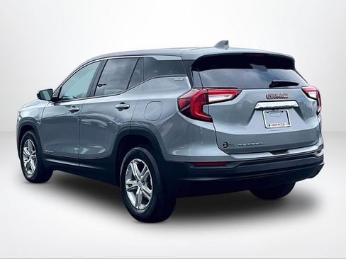 Used 2023 GMC Terrain SLE FWD image 12