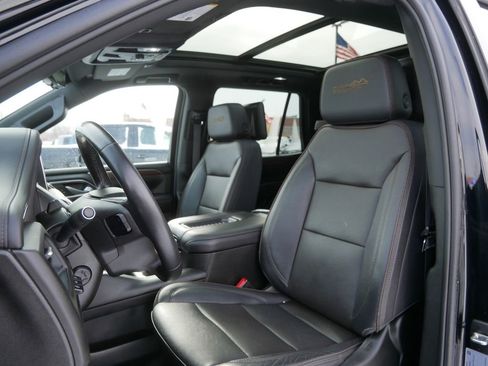 Used 2023 Chevrolet Tahoe High Country w/ Advanced Technology Package image 10