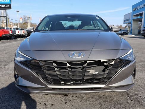 Used 2021 Hyundai Elantra SE image 29
