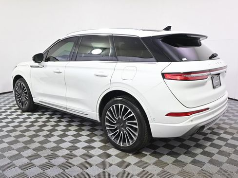 Used 2021 Lincoln Corsair Reserve AWD/4WD image 3