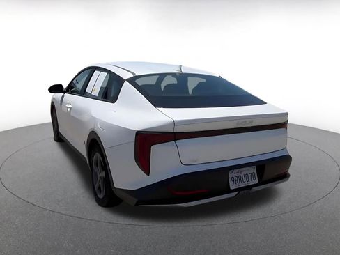 Used 2025 Kia K4 FWD image 11