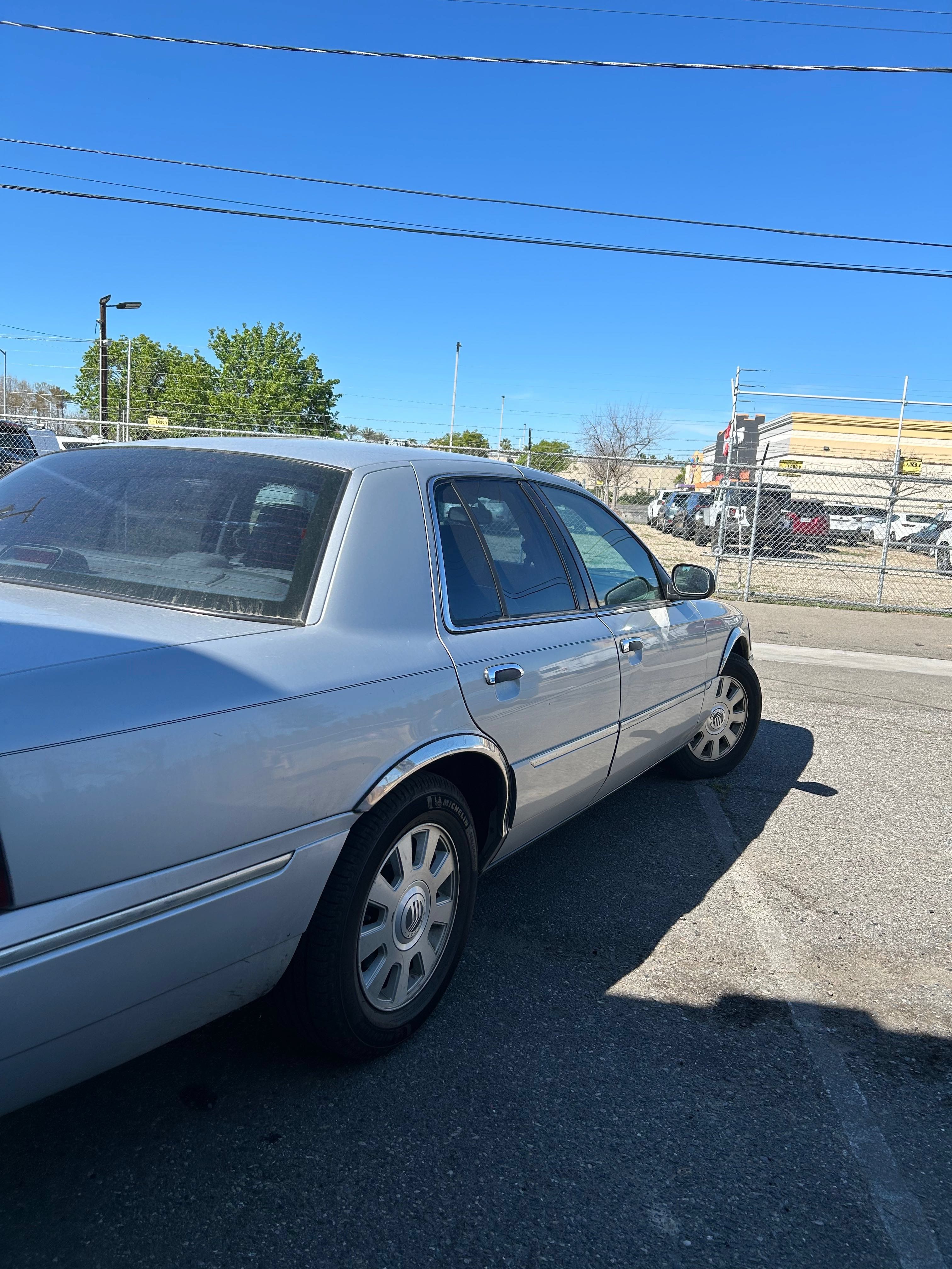 Used 2003 Mercury Grand Marquis LS RWD image 6