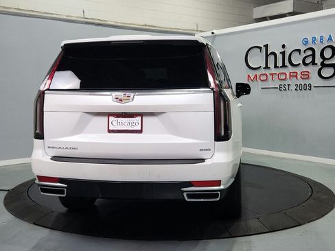 Used 2023 Cadillac Escalade Luxury AWD/4WD image 11