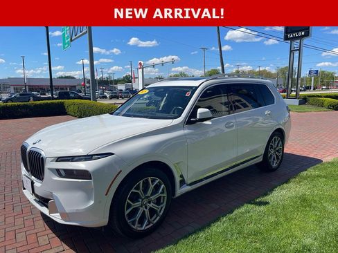 Used 2025 BMW X7 xDrive40i AWD/4WD image 1
