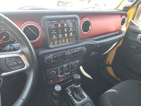 Used 2021 Jeep Wrangler Unlimited Rubicon AWD/4WD image 30