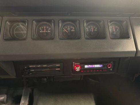 Used 1994 Jeep Wrangler Sahara AWD/4WD image 16