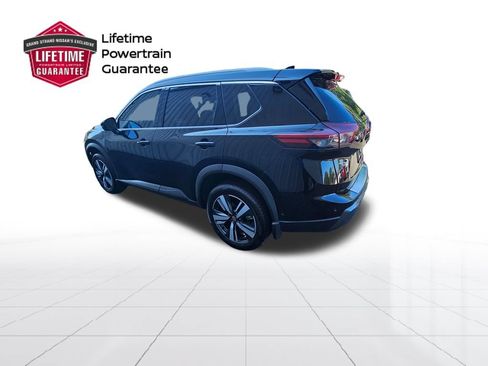 Certified 2024 Nissan Rogue SL w/ SL Premium Package FWD image 3