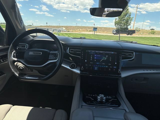 Used 2022 Jeep Grand Wagoneer Series I w/ Flexible Seating Group AWD/4WD image 12
