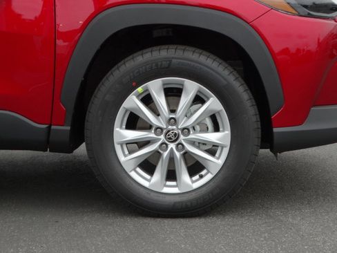 New 2026 Toyota Corolla Cross LE image 4