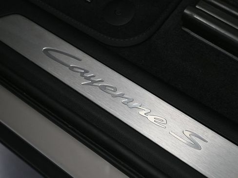 Used 2026 Porsche Cayenne S AWD/4WD image 36