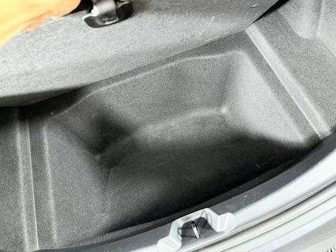 Used 2018 Tesla Model 3 Long Range RWD image 13