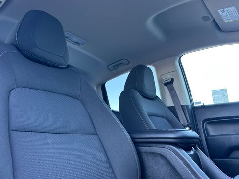 Used 2022 Chevrolet Colorado LT image 19