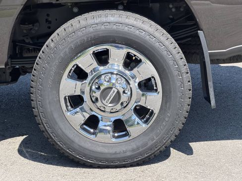 Used 2025 Ford F350 Lariat w/ Lariat Ultimate Package AWD/4WD image 57