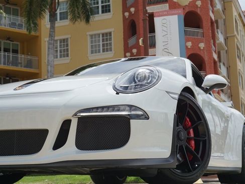 Used 2015 Porsche 911 GT3 RWD image 27