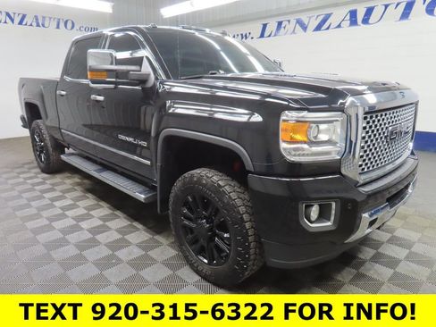 Used 2015 GMC Sierra 2500 Denali w/ Duramax Plus Package AWD/4WD image 3