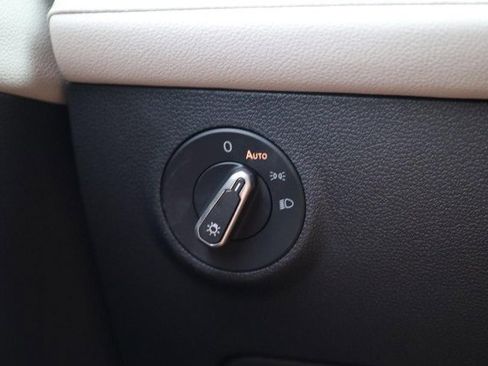 New 2025 Volkswagen Taos S image 18