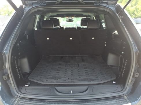 Used 2021 Jeep Grand Cherokee Limited AWD/4WD image 10