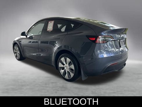 Used 2023 Tesla Model Y Long Range AWD/4WD image 5