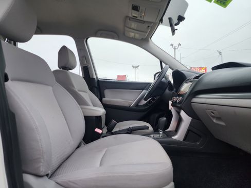 Used 2014 Subaru Forester 2.5i image 17