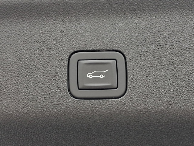 Used 2025 GMC Yukon XL Elevation AWD/4WD image 30