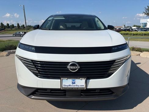Used 2025 Nissan Murano SL AWD/4WD image 3