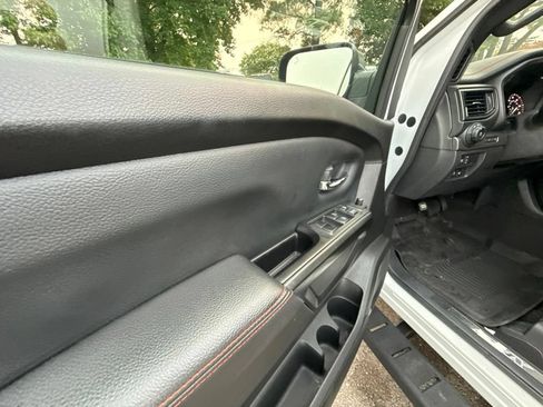 Used 2024 Nissan Titan PRO-4X w/ Pro-4x Utility Package AWD/4WD image 17