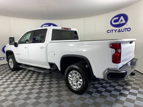 Used 2024 Chevrolet Silverado 2500 LT AWD/4WD image 5