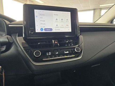 Used 2024 Toyota Corolla LE FWD image 25