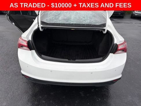 Used 2019 Chevrolet Malibu LT w/ Driver Confidence Package II FWD image 16