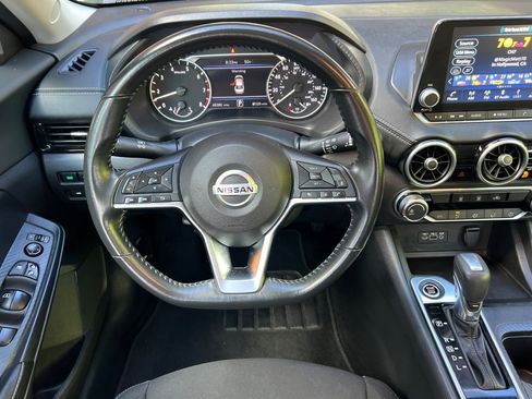 Used 2023 Nissan Sentra SV image 14
