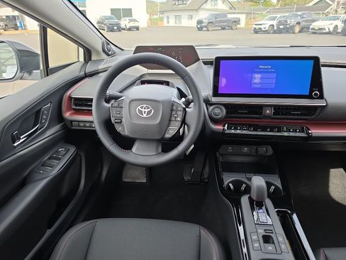 New 2027 Toyota Prius Plug-In Hybrid FWD image 20