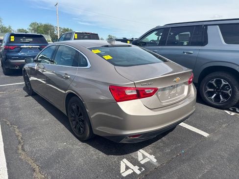 Used 2023 Chevrolet Malibu LT FWD image 2